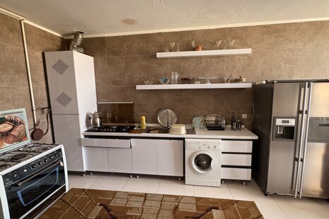 ویلا تک خواب در باغ بهادران