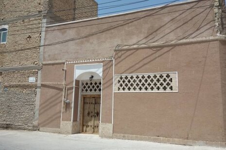 اتاق 24 متری بهاری در اقامتگاه بوم گردی ورزنه