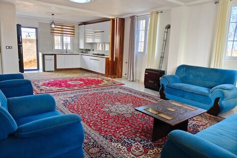 واحد مبله تکخواب در طبقه اول ویلا در لاهیجان