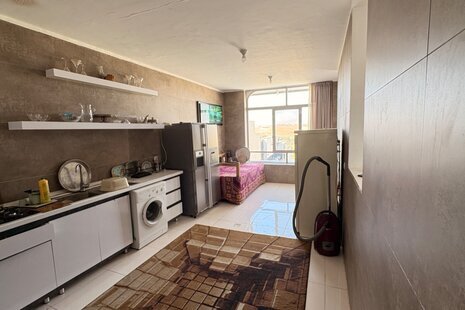 ویلا تک خواب در باغ بهادران