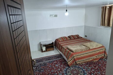 آپارتمان مبله دو خواب گل رز واحد 4 در یزد