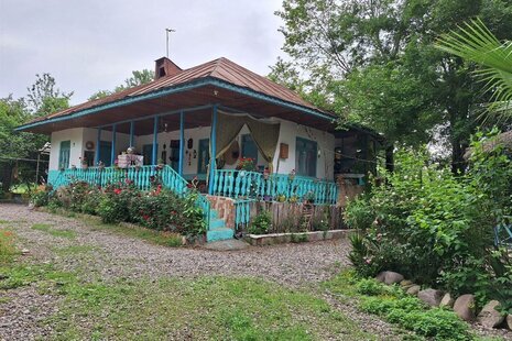 اتاق سنتی 30متری VIP در اقامتگاه بومگردی شفت