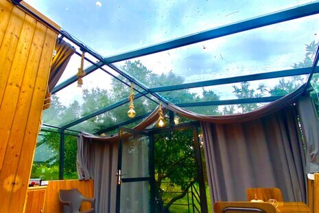 کلبه سقف شیشه ای مبله در سوادکوه