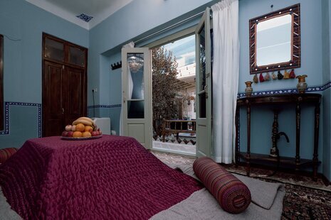 اتاق ترنج در اقامتگاه بومگردی در اصفهان