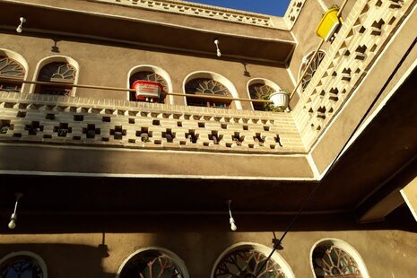 اتاق 4 نفره طبقه اول در اقامتگاه بومگردی اصفهان