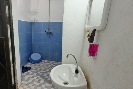 واحد مبله تکخواب نرگس در طبقه اول ویلای تنکابن