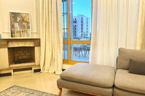 آپارتمان استخردار دوخواب با تراس در اقدسیه