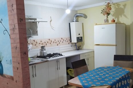 واحد مبله تکخواب طبقه اول ویلا کژال در تنکابن