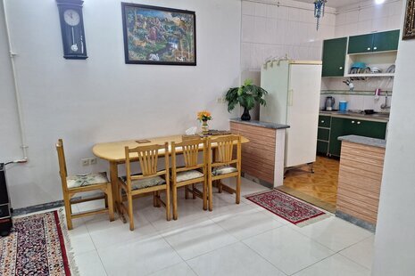 آپارتمان مبله طبقه اول شیراز