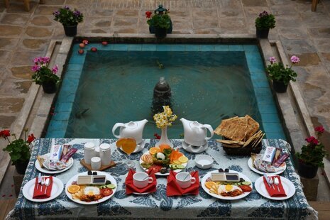 اتاق عقیق در بومگردی کاشان