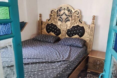 واحد تکخواب گردو در بومگردی برزک