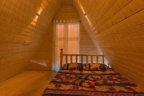 کلبه سوئیسی تکخواب جنگلی دریاچه 2 در شیرگاه