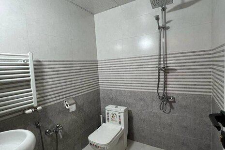 واحد مبله دوخواب  چهار نفره دبل در هتل آپارتمان در بندرانزلی