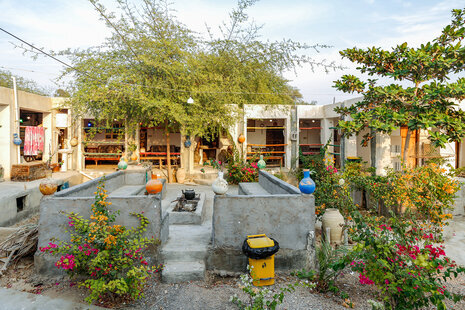 اتاق قلعه در بومگردی بندر لافت