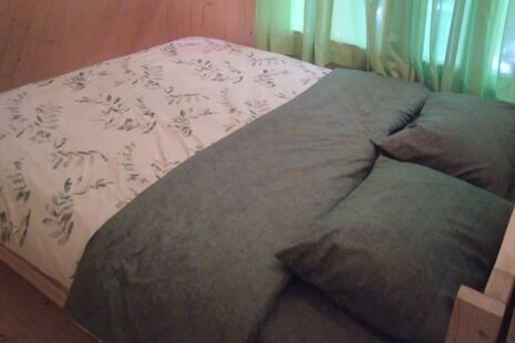 کلبه سوئیسی مبله دوخواب سبز در پل سفید