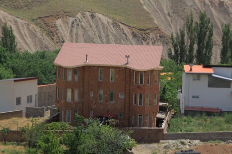 ویلای دوبلکس سه خواب استخردار سرپوشیده در لواسان