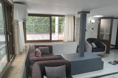 واحد مبله تکخواب در طبقه همکف ویلا در چابکسر