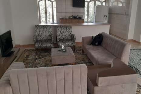 آپارتمان سه خواب سورپرایز 1 در میدان سپاه