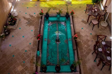 اتاق استاد تاج اصفهانی در اقامتگاه بومگردی اصفهان