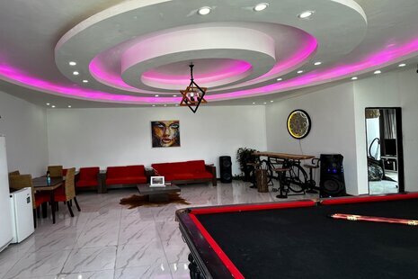 ویلا دوخواب استخردار مبله در چهارباغ