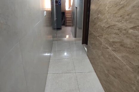 اتاق 101 چهار تخت در مسافرخانه قم