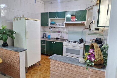 آپارتمان مبله طبقه اول شیراز