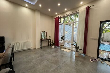 ویلا  استخردار دو خواب شاتوت در چهارباغ