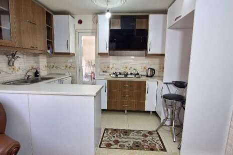 آپارتمان مبله تکخواب در خیام تهران