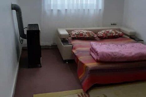 واحد دو خواب طبقه همکف ویلا در شفت