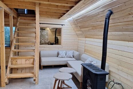 کلبه دوبلکس جکوزی دار سه خواب باروما در تنکابن