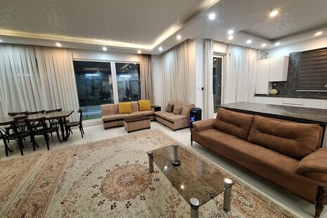 ویلا استخردار دو خواب کهن در شهریار