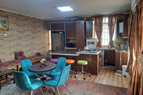 ویلا استخردار تکخواب سبزه باغچه در ملارد