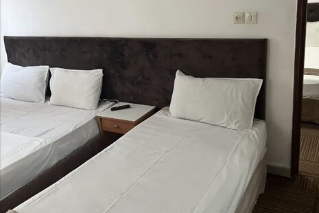 واحد تکخواب 6 نفره در هتل آپارتمان در مشهد