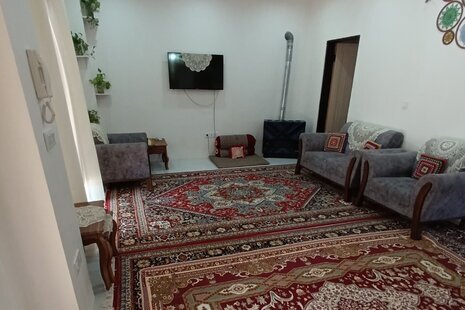 ویلا تکخواب مبله گل سرخ در تنکابن