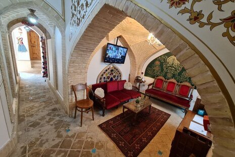 اتاق استاد تاج اصفهانی در اقامتگاه بومگردی اصفهان