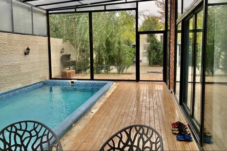 ویلا دو خواب استخردار سایه در چهارباغ