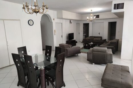 آپارتمان مبله دو خواب در امیر اباد شمالی 1