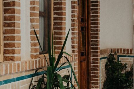 اتاق 6 در طبقه زیرهمکف اقامتگاه بومگردی نطنز