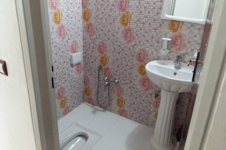 آپارتمان مبله دو خواب طبقه 3 مدرس 6 در همدان