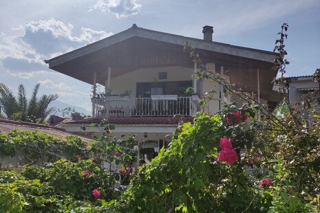 واحد دوخواب در طبقه اول ویلا ترنگ رامسر