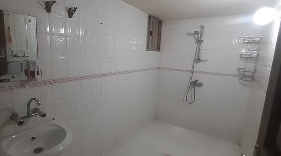 واحد دوخواب نزدیک پل خواجوی اصفهان