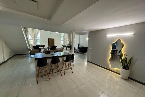 ویلا دوبلکس استخر دار سه خواب مبله در کردان