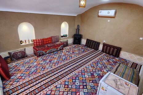 واحد 25 متری در اقامتگاه بوم گردی در طبس