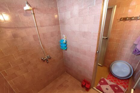 واحد تکخواب مبله در طبقه همکف ویلا جنگلی رحیم آباد