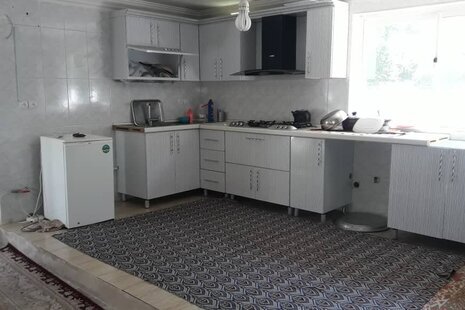 واحد تکخواب در طبقه دوم ویلا ماهیان در علی آباد