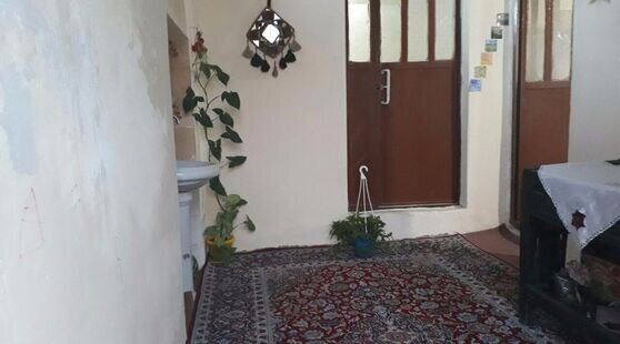 اتاق  اقامتگاه بومگردی در شازند