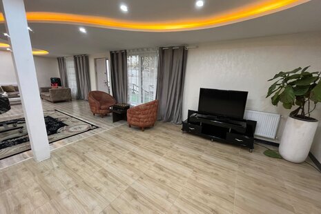 ویلا دوبلکس استخردار سه خواب خانه سبز در ساوجبلاغ