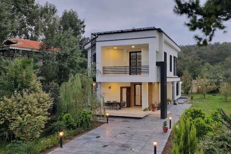 ویلا استخردار دوبلکس سه خواب مبله در رشت