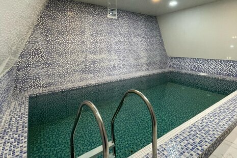 کلبه سوئیسی استخردار دوبلکس دوخواب لیلیوم در کتالم