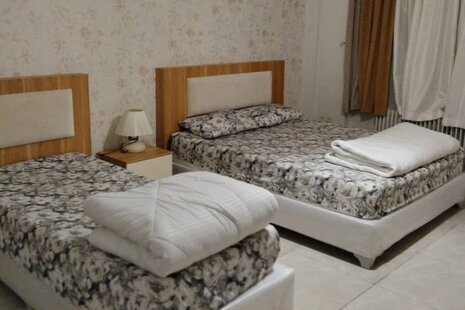 واحد مبله سه نفره مستردار در هتل خیابان فردوسی